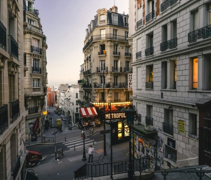 gray landmark building